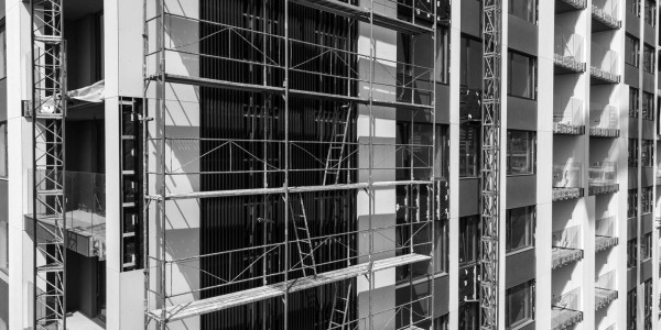 Derecho Inmobiliario / Abogados Inmobiliarios en Móstoles · Reclamaciones Comunidades Vecinos / Propietarios por Defectos / Vicios Construcción