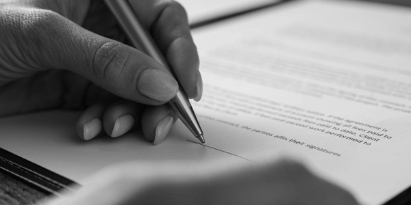 Derecho Mercantil / Abogados Mercantilistas en Móstoles · Redacción, Revisión y Negociación de Contratos Comerciales